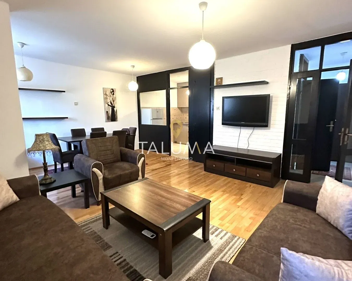 Izdavanje, jednosoban stan, 59m², Blok 5, Podgorica