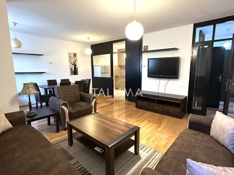 Izdavanje, jednosoban stan, 59m², Blok 5, Podgorica - image 1