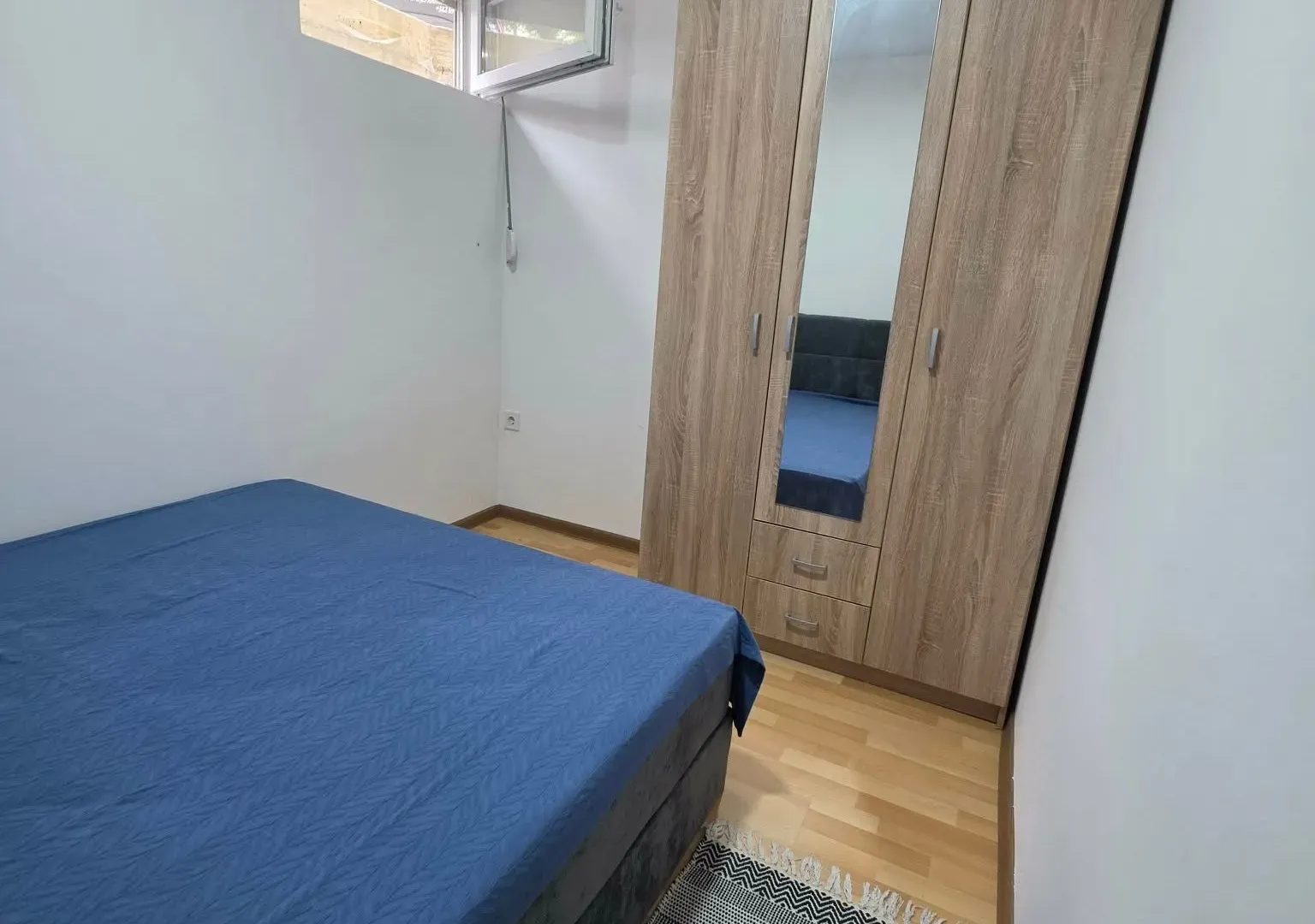 Izdavanje, jednosoban stan, 30m², Đenovići, Herceg Novi