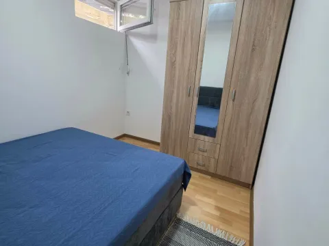 Izdavanje, jednosoban stan, 30m², Đenovići, Herceg Novi - image 9