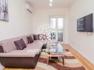 Izdavanje, jednosoban stan, 40m², Central Point, Podgorica - image 1