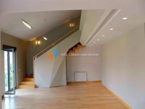 Rent, four bedroom apartment, 170m², Kalenić Pijaca, Vračar Sve Podlokacije - image 3