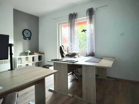 Prodaja, dvosoban stan, 90m², Gorica C, Podgorica - image 2