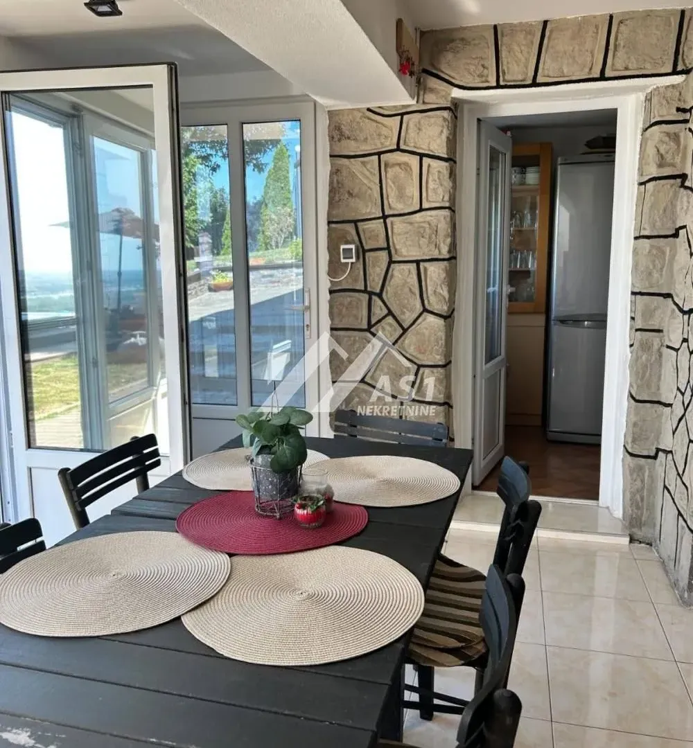 Izdavanje, kuća, 80m², Sremska Kamenica, Petrovaradin
