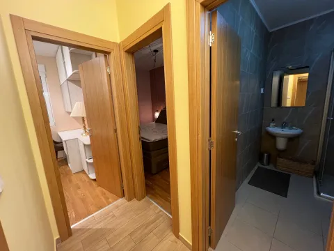 Rent, two bedroom apartment, 58m², Blok 9, Podgorica - image 10