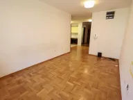 Prodaja, jednosoban stan, 49m², Tološi, Podgorica - image 9