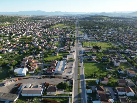 Zemljište in Zlatica