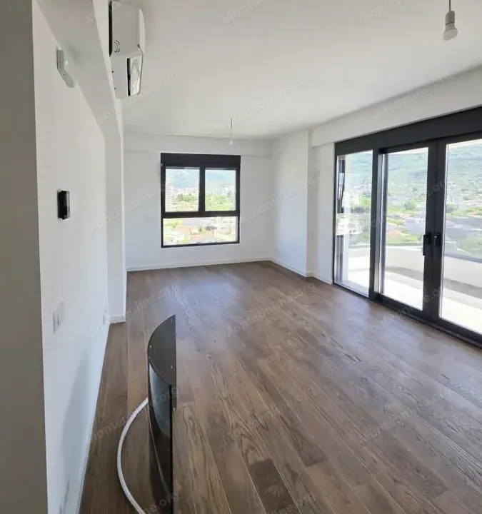 Prodaja, dvosoban stan, 71m², Bar, Crna Gora