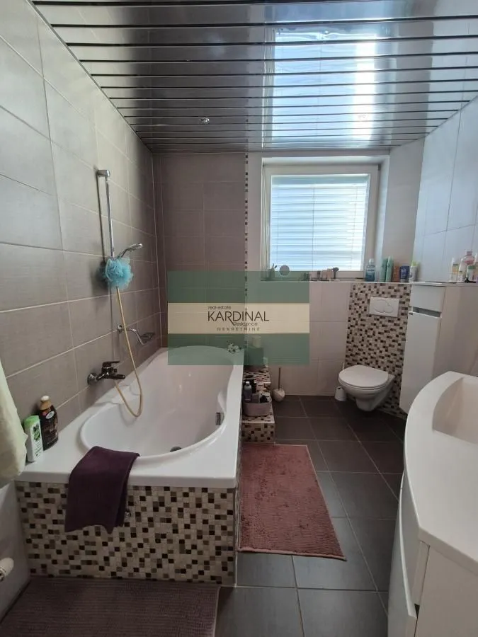 Prodaja, kuća, 528m², Budžino brdo, Jagodina