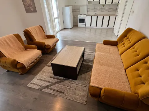 Izdavanje, dvosoban stan, 98m², Bjeliši, Bar - image 3