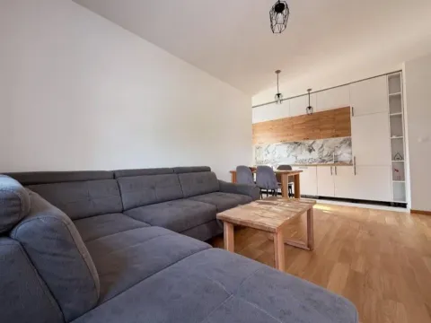 Izdavanje, dvosoban stan, 55m², City Kvart, Podgorica - image 8