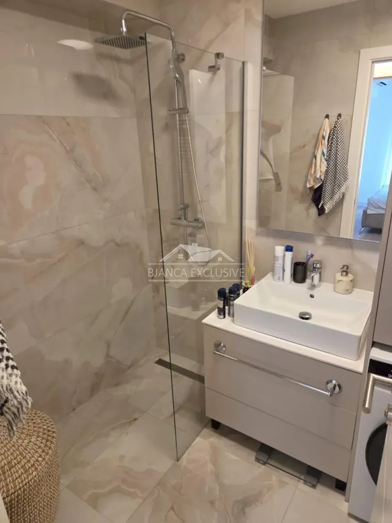 Sale, two bedroom apartment, 50m², Novi Beograd Blok 65, Novi Beograd Sve Podlokacije