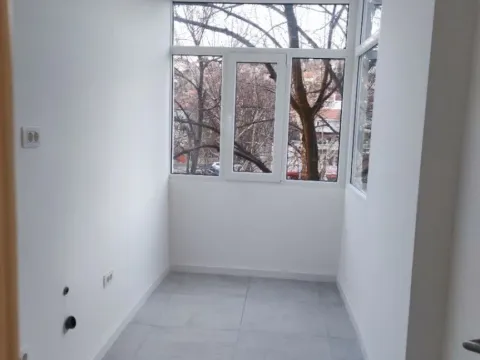 Izdavanje, poslovni prostor, 50m², Preko Morače, Podgorica - image 11