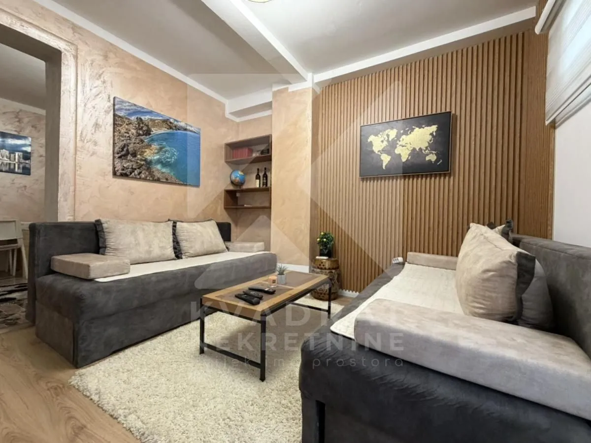 Rent, studio apartment, 35m², Stari Aerodrom, Podgorica