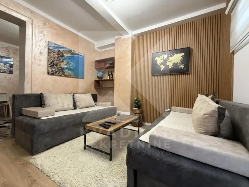 Rent, studio apartment, 35m², Stari Aerodrom, Podgorica