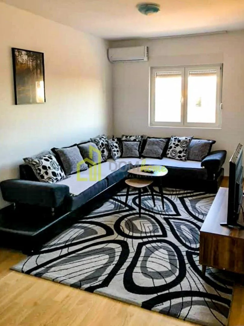 Izdavanje, jednosoban stan, 42m², Pobrežje, Podgorica