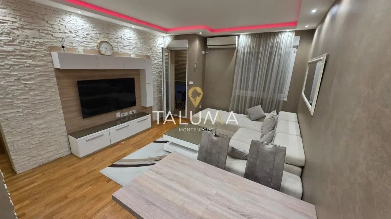 Izdavanje, jednosoban stan, 43m², City Kvart, Podgorica