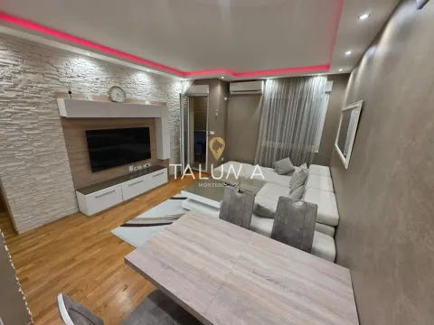 Izdavanje, jednosoban stan, 43m², City Kvart, Podgorica - image 1