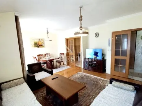 Izdavanje, jednosoban stan, 57m², Stari Aerodrom, Podgorica - image 6