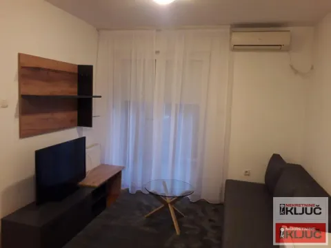 Izdavanje, jednosoban stan, 41m², Grbavica, Novi Sad Sve Podlokacije - image 2