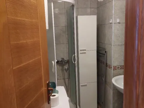 Rent, one bedroom apartment, 47m², Stari Aerodrom, Podgorica - image 5