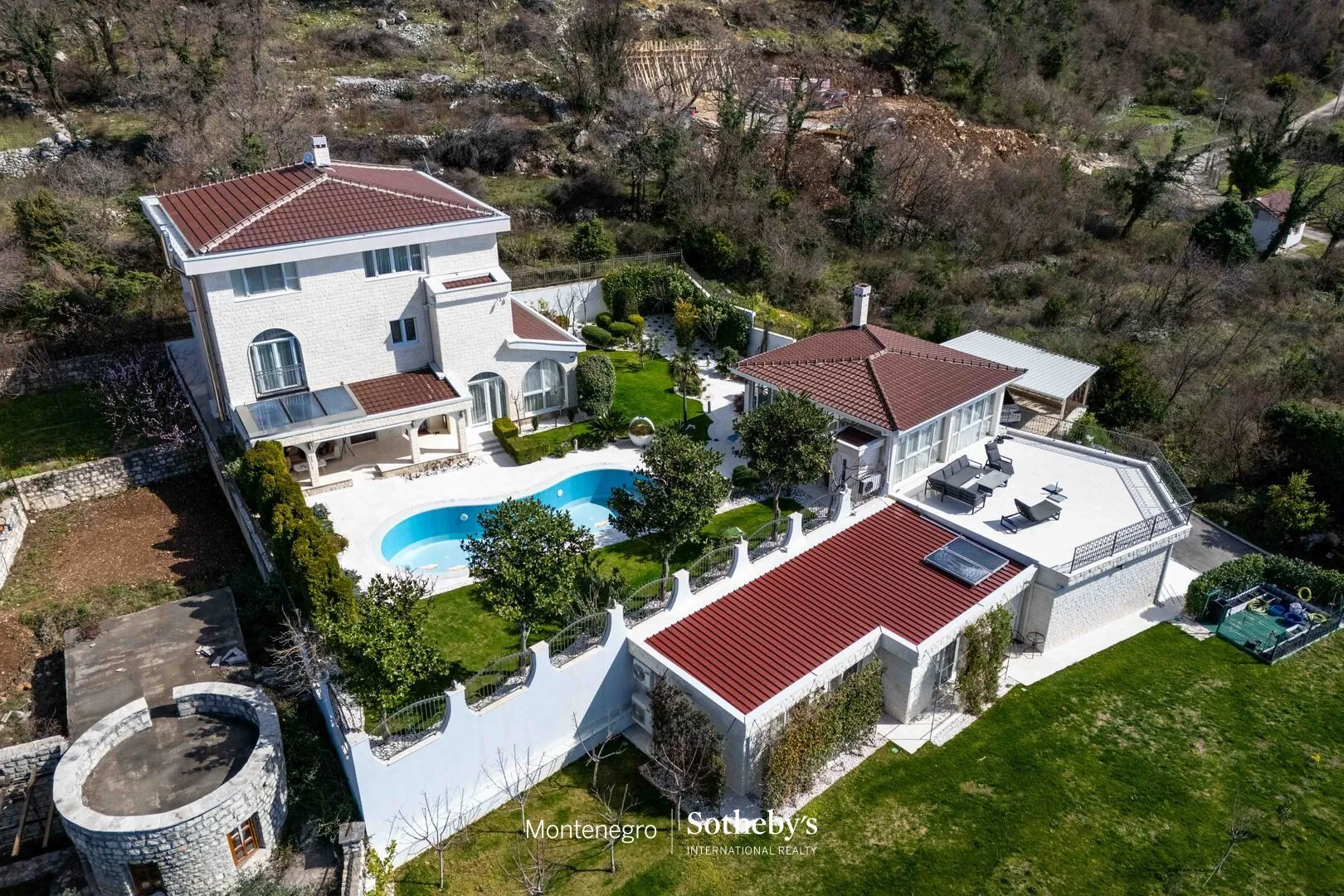 Sale, house, 410m², Blizikuće, Budva