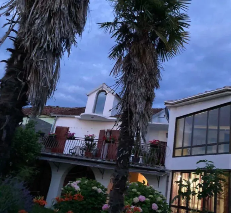 Prodaja, kuća, 350m², Stara Varoš, Podgorica