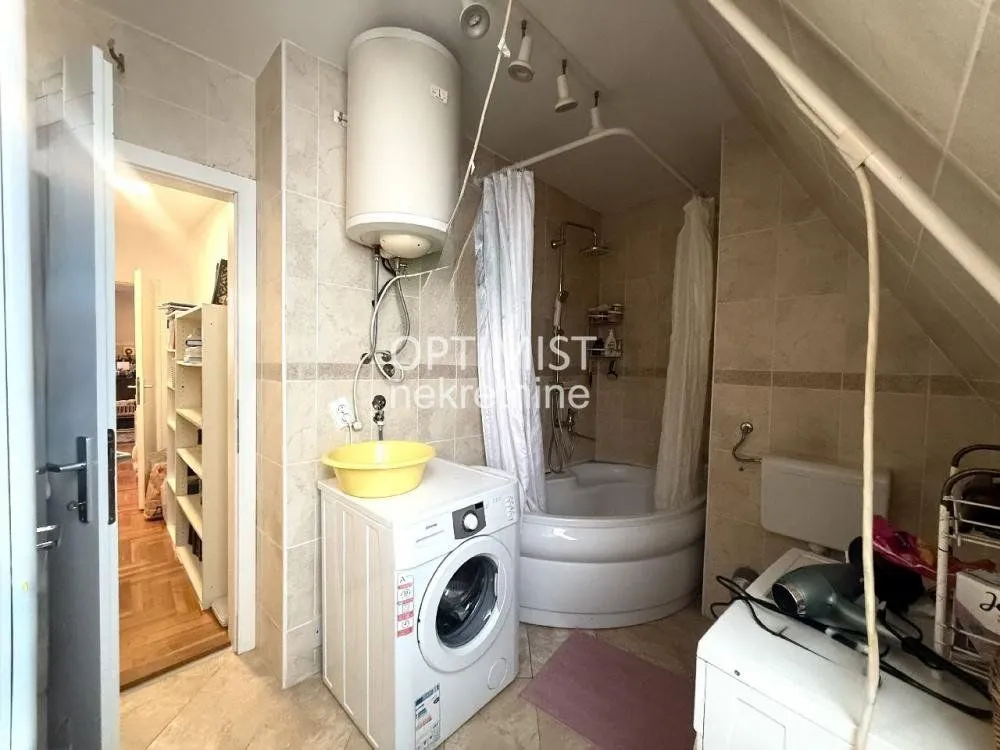 Sale, four bedroom apartment, 98m², Voždovac Sve Podlokacije, Beograd