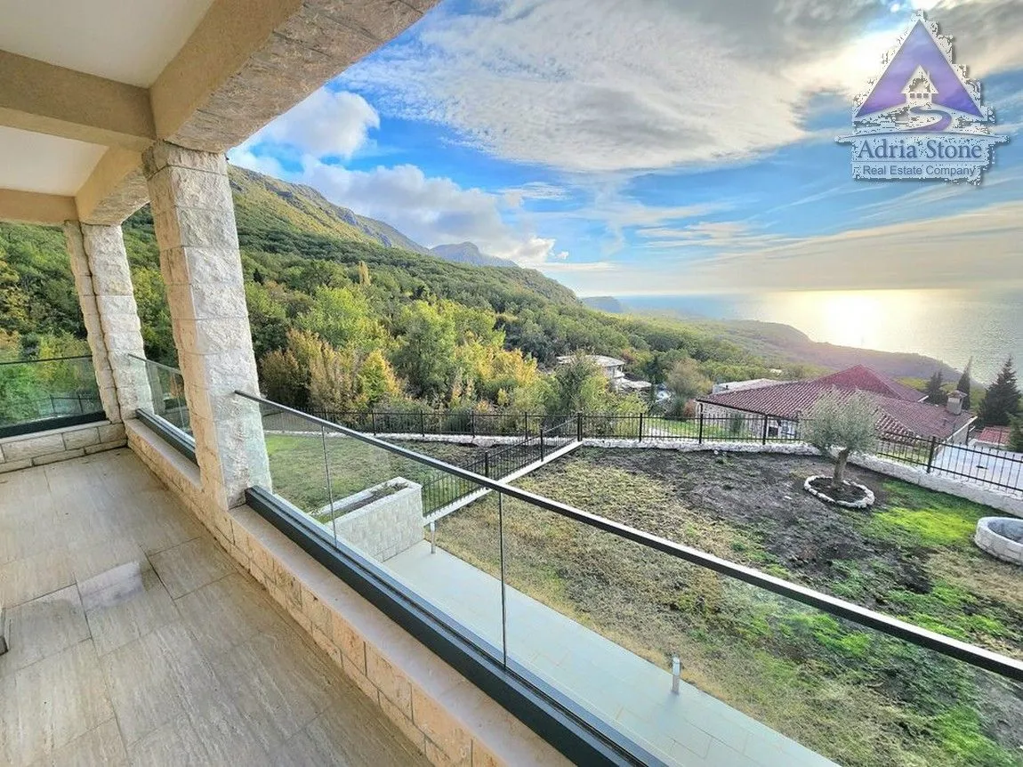 Sale, house, 199m², Kuljače, Budva