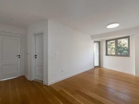 Prodaja, trosoban stan, 160m², Pržno, Budva - image 16
