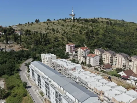 Izdavanje, trosoban stan, 83m², Zabjelo, Podgorica - image 1