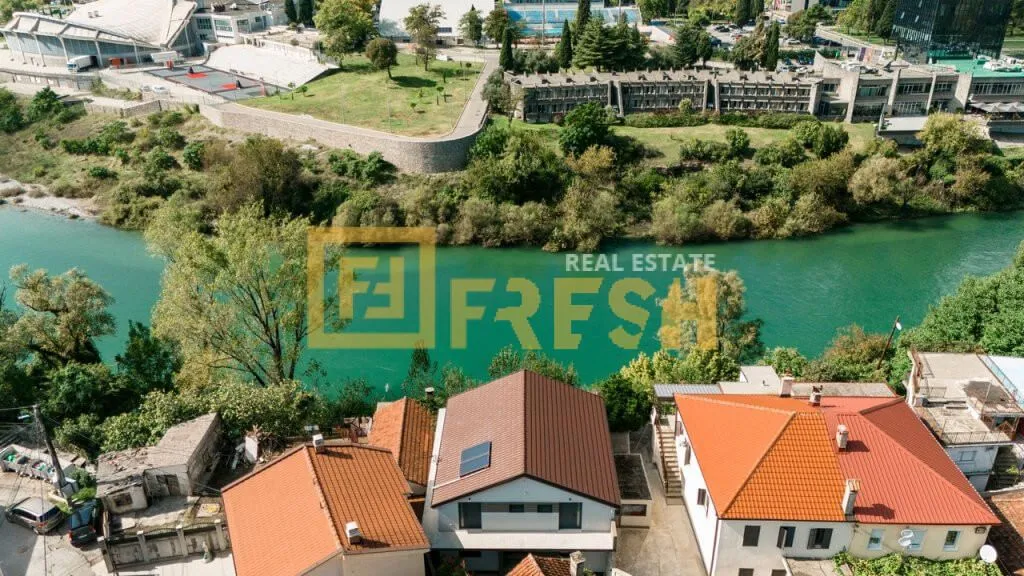 Rent, house, 214m², Stara Varoš, Podgorica