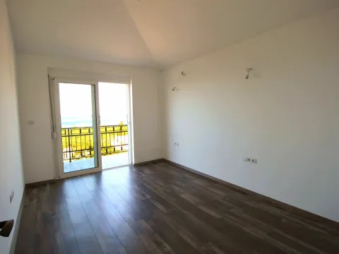 Prodaja, kuća, 226m², Utjeha, Bar - image 5