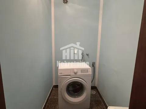 Izdavanje, trosoban stan, 80m², Višnjička Banja, Palilula Sve Podlokacije - image 12