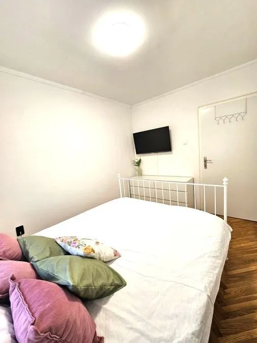 Prodaja, dvosoban stan, 52m², Rozino, Budva