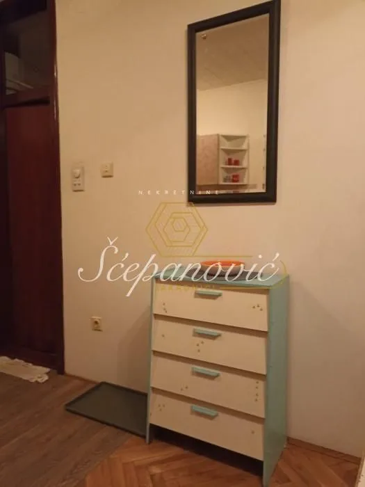 Prodaja, jednosoban stan, 32m², Sajam, Novi Sad Sve Podlokacije