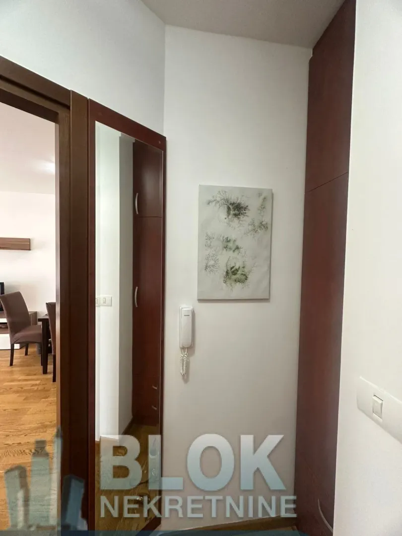 Izdavanje, jednosoban stan, 51m², City Kvart, Podgorica