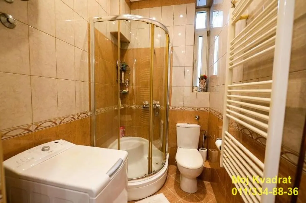 Prodaja, trosoban stan, 86m², Vračar Centar, Vračar Sve Podlokacije