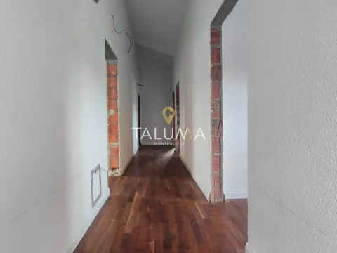 Prodaja, kuća, 200m², Karaburško Polje, Podgorica - image 15