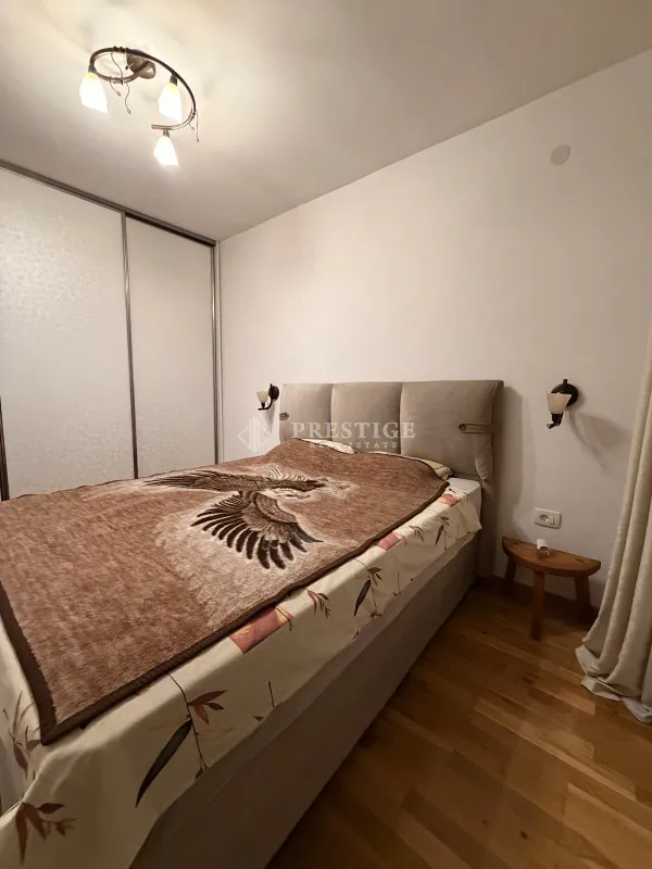 Rent, four bedroom apartment, 130m², Gorica C, Podgorica