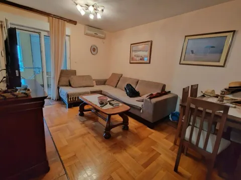 Prodaja, jednosoban stan, 52m², Petrovac, Budva