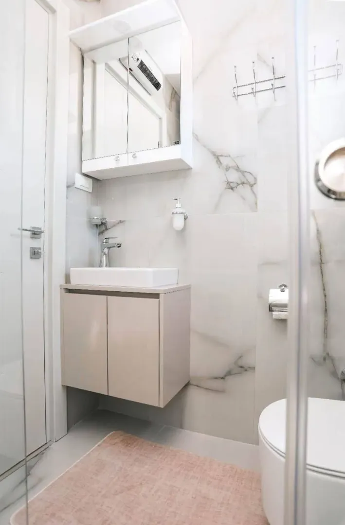 Rent, one bedroom apartment, 37m², Bečići, Budva