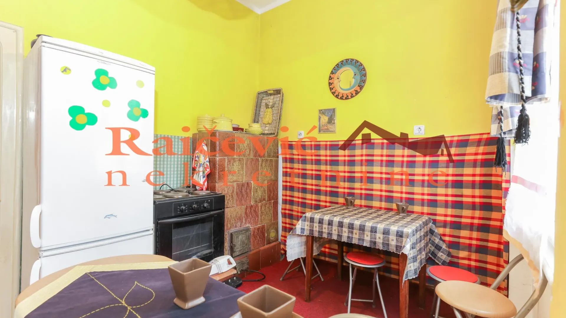 Sale, three bedroom apartment, 95m², Vračar, Šid