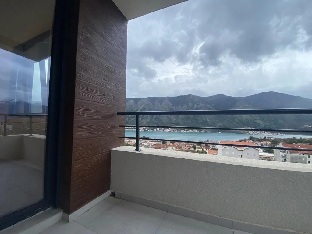 Sale, apartment, 46m², Dobrota, Kotor