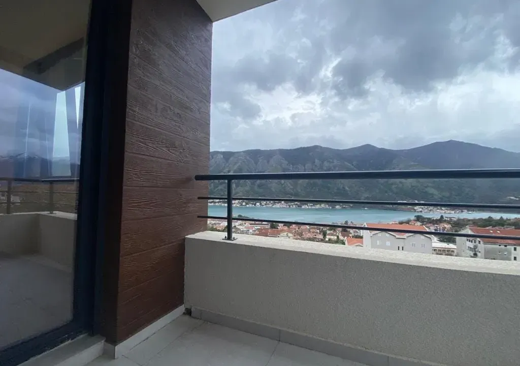 Sale, apartment, 46m², Dobrota, Kotor