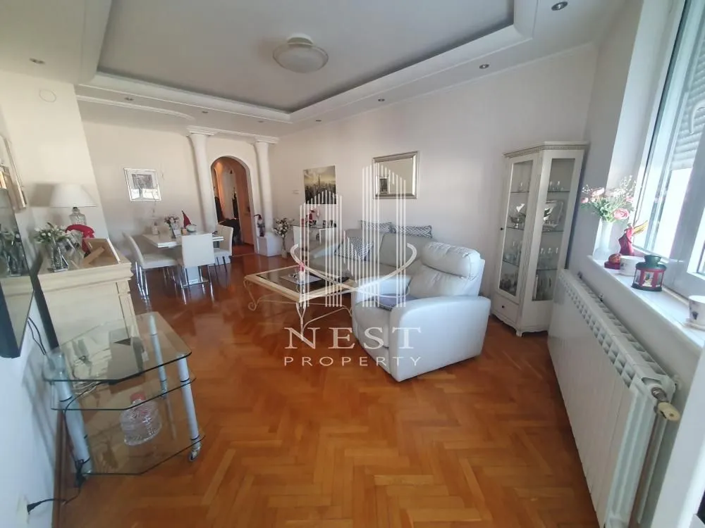 Prodaja, trosoban stan, 81m², Đeram Pijaca, Beograd