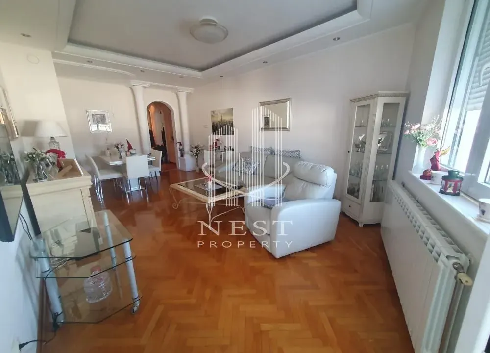 Prodaja, trosoban stan, 81m², Đeram Pijaca, Beograd