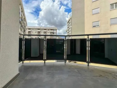 Prodaja, jednosoban stan, 57m², Zagorič, Podgorica - image 9