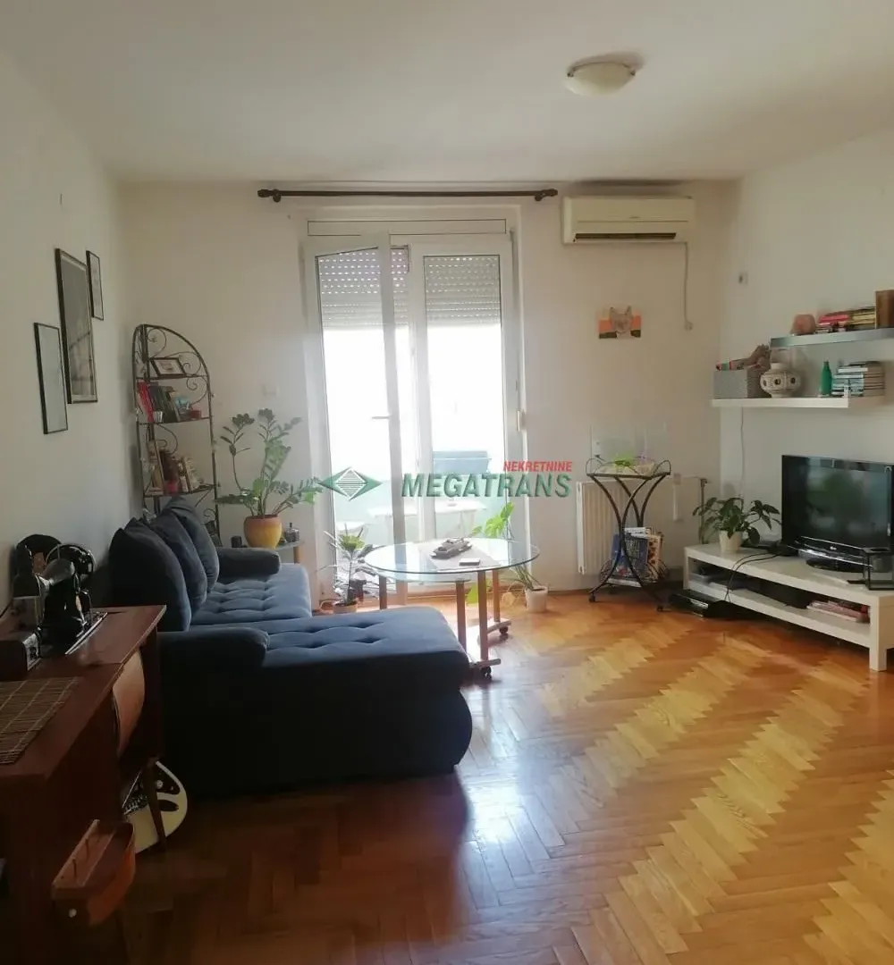 Prodaja, dvosoban stan, 65m², Centar, Novi Sad
