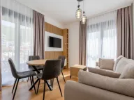 Izdavanje, dvosoban stan, 70m², Bečići, Budva - image 5